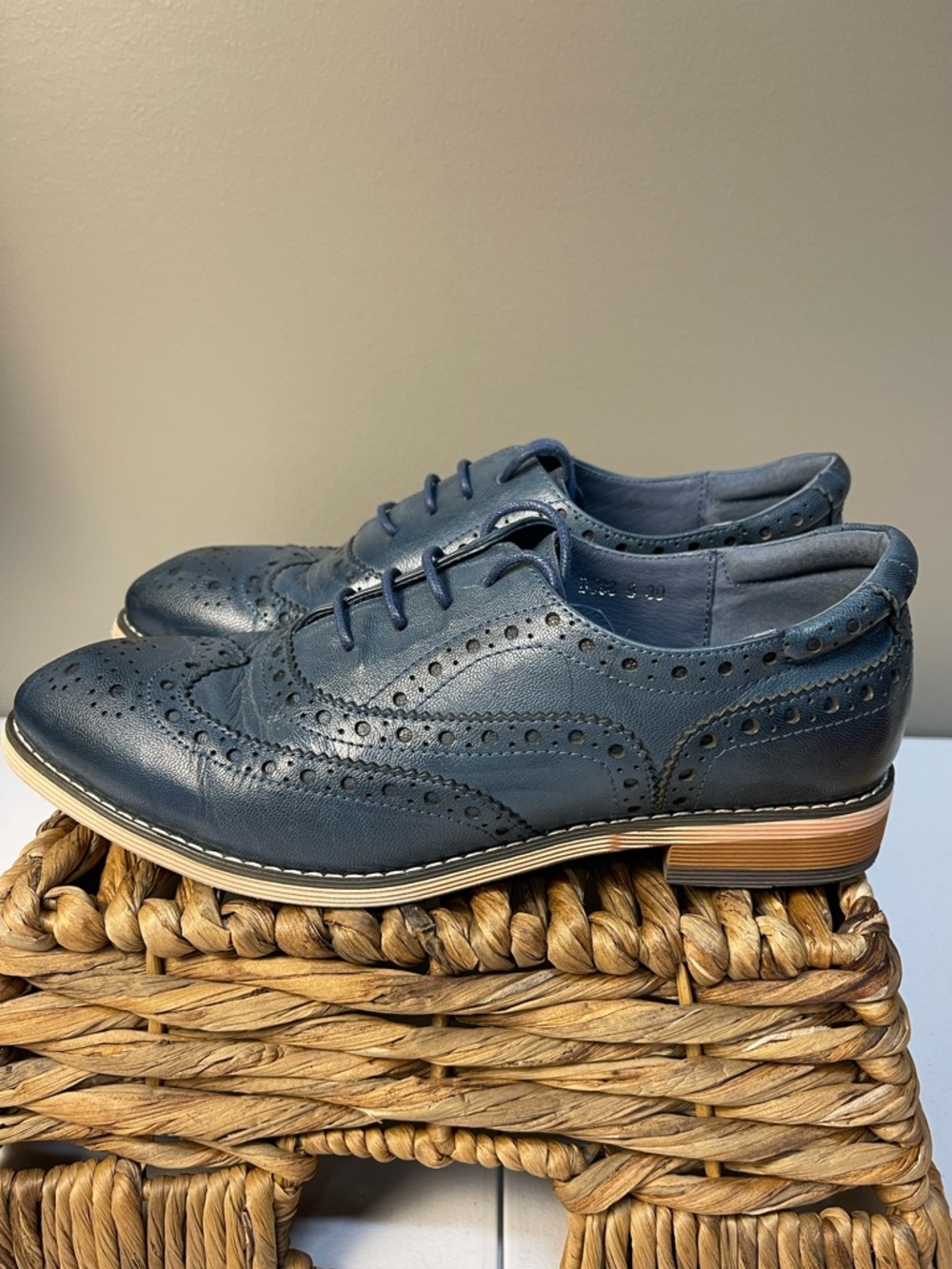 Women's Navy Brogue Leather Lace-Up Flats hand made